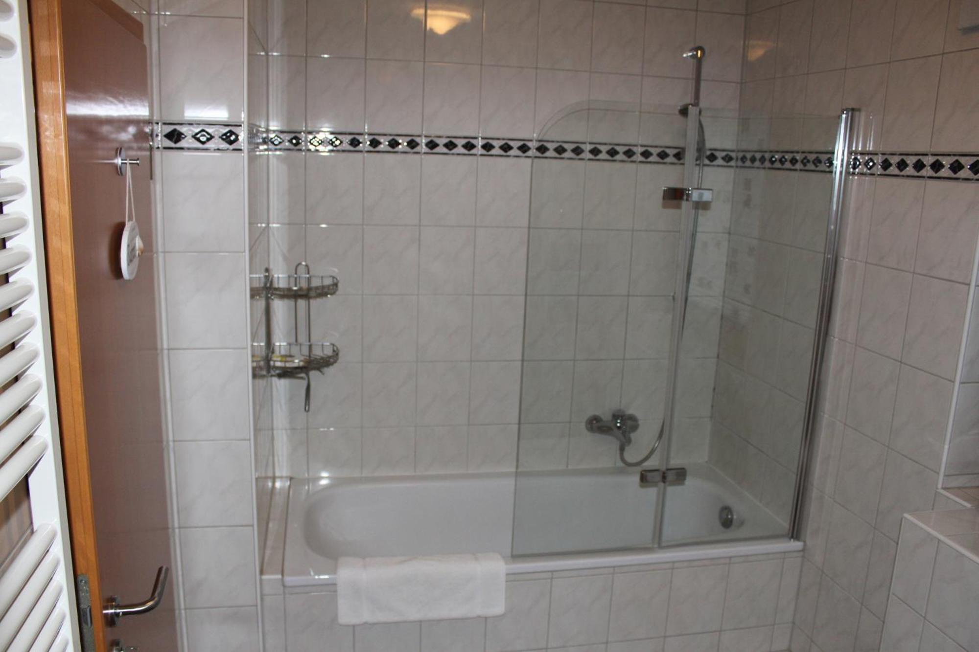 Ferienwohnung Bell Im Brohltal Niederdurenbach Bagian luar foto