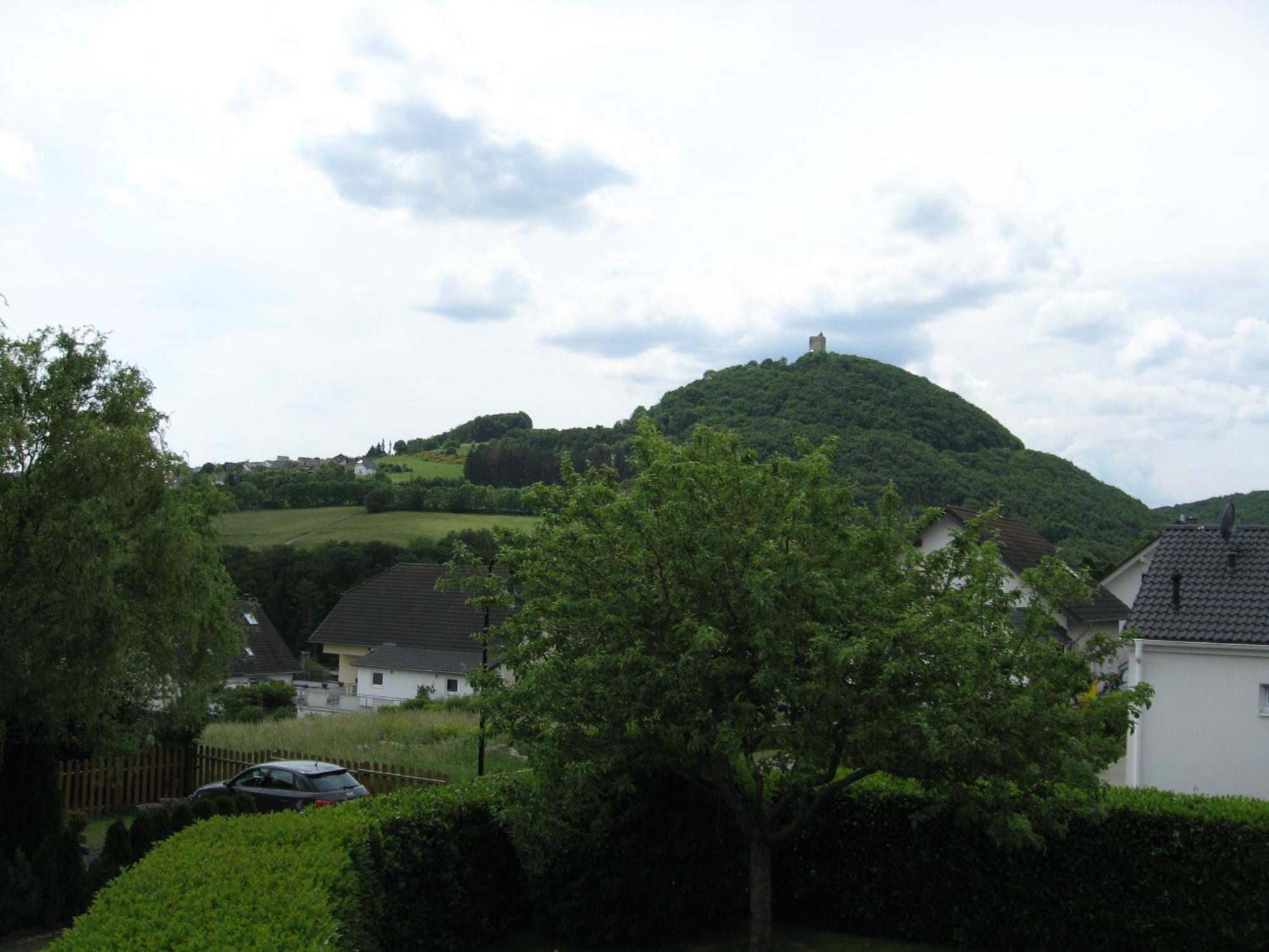Ferienwohnung Bell Im Brohltal Niederdurenbach Bagian luar foto
